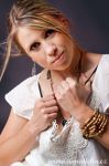 model: Monika M. Make-up: Kate�ina Tomkov� Photo: Anna Tich�
